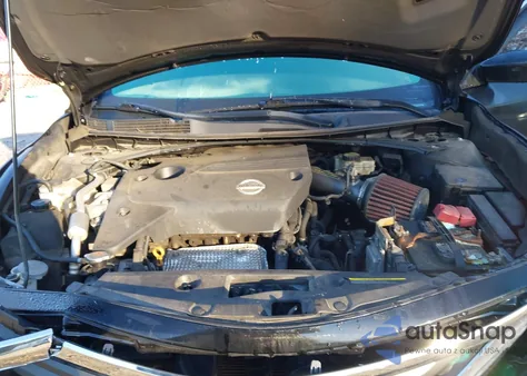 2015 Nissan Altima 2.5 S z USA, uszkodzony, nr VIN 1N4AL3AP1FC204473